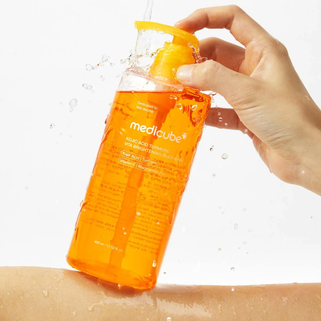 Kojic Acid Turmeric Vita Brightening Body Wash 400 ML